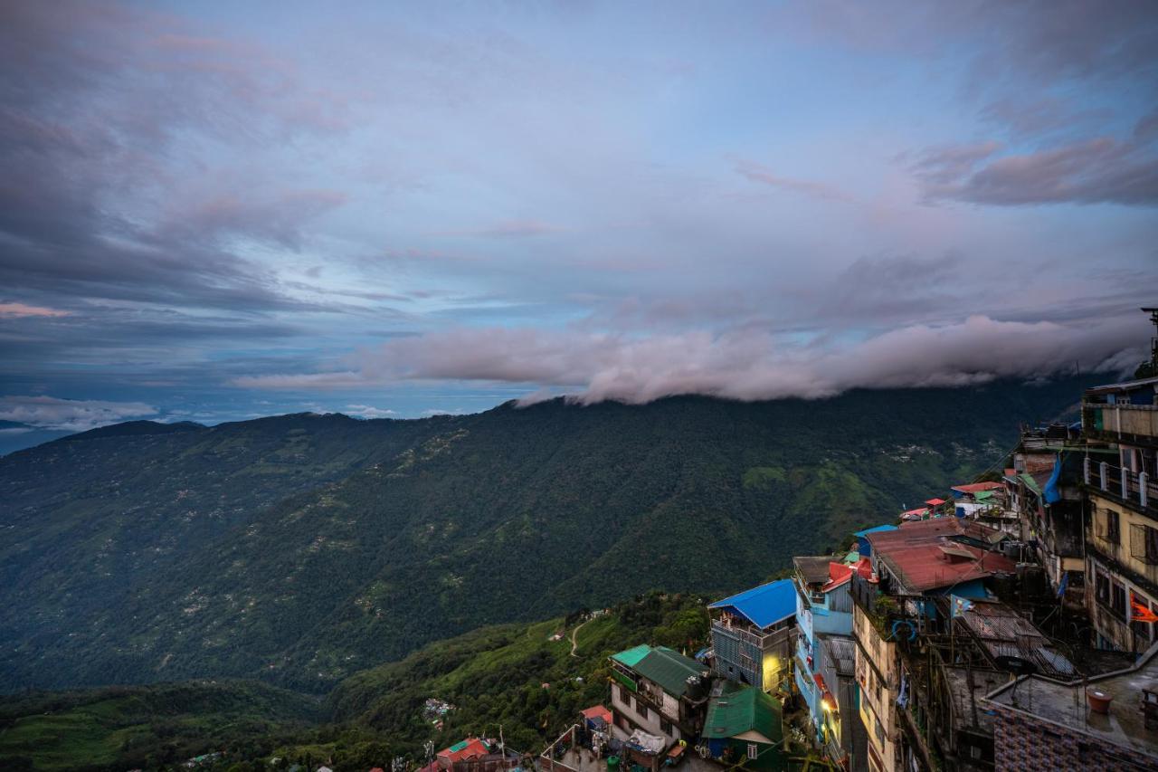 Muscatel Stardust - Chowrasta Mall Road Darjeeling  Buitenkant foto
