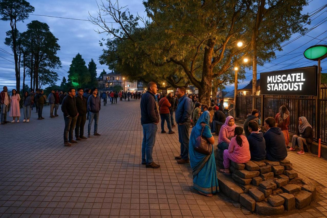 Muscatel Stardust - Chowrasta Mall Road Darjeeling  Buitenkant foto